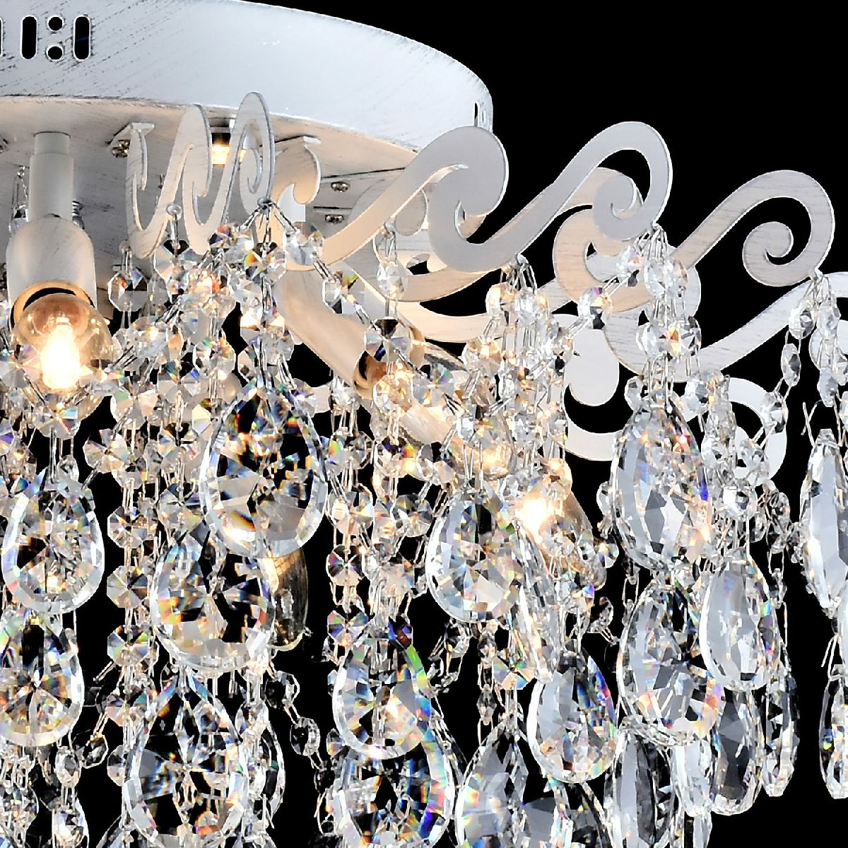 Потолочная люстра Reluce 04033-0.3-07 WH+SILVER PN Потолочная люстра Reluce 04033-0.3-07 WH+SILVER PN