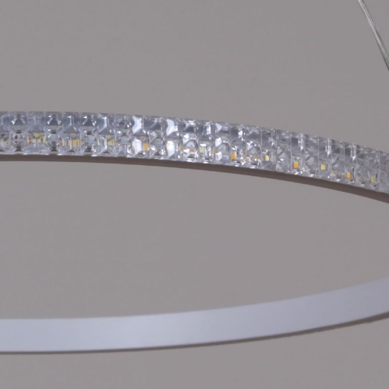 Подвесная люстра Reluce 06315-3.9-01 WH