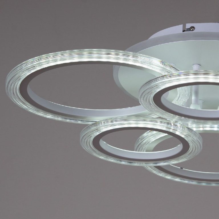 Потолочная люстра Reluce 09812-3.3-3+3A WH (RGB)