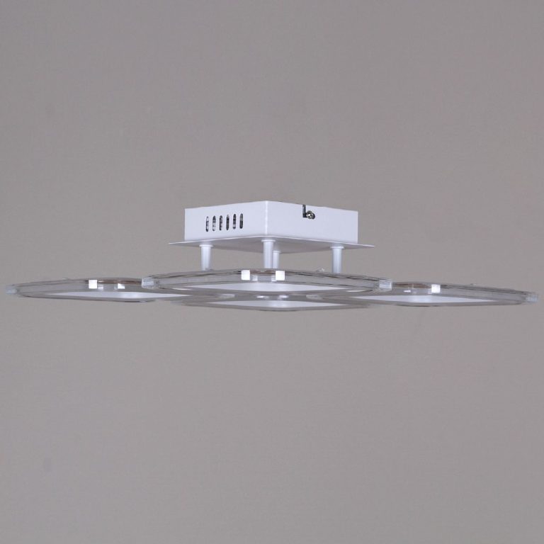 Потолочная люстра Reluce 09826-3.3-04 WH