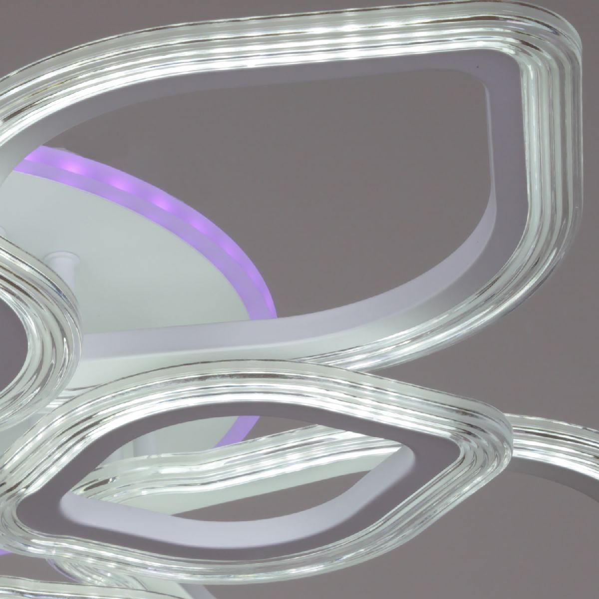 Потолочная люстра Reluce 09827-3.3-5+5A WH (RGB) Потолочная люстра Reluce 09827-3.3-5+5A WH (RGB)