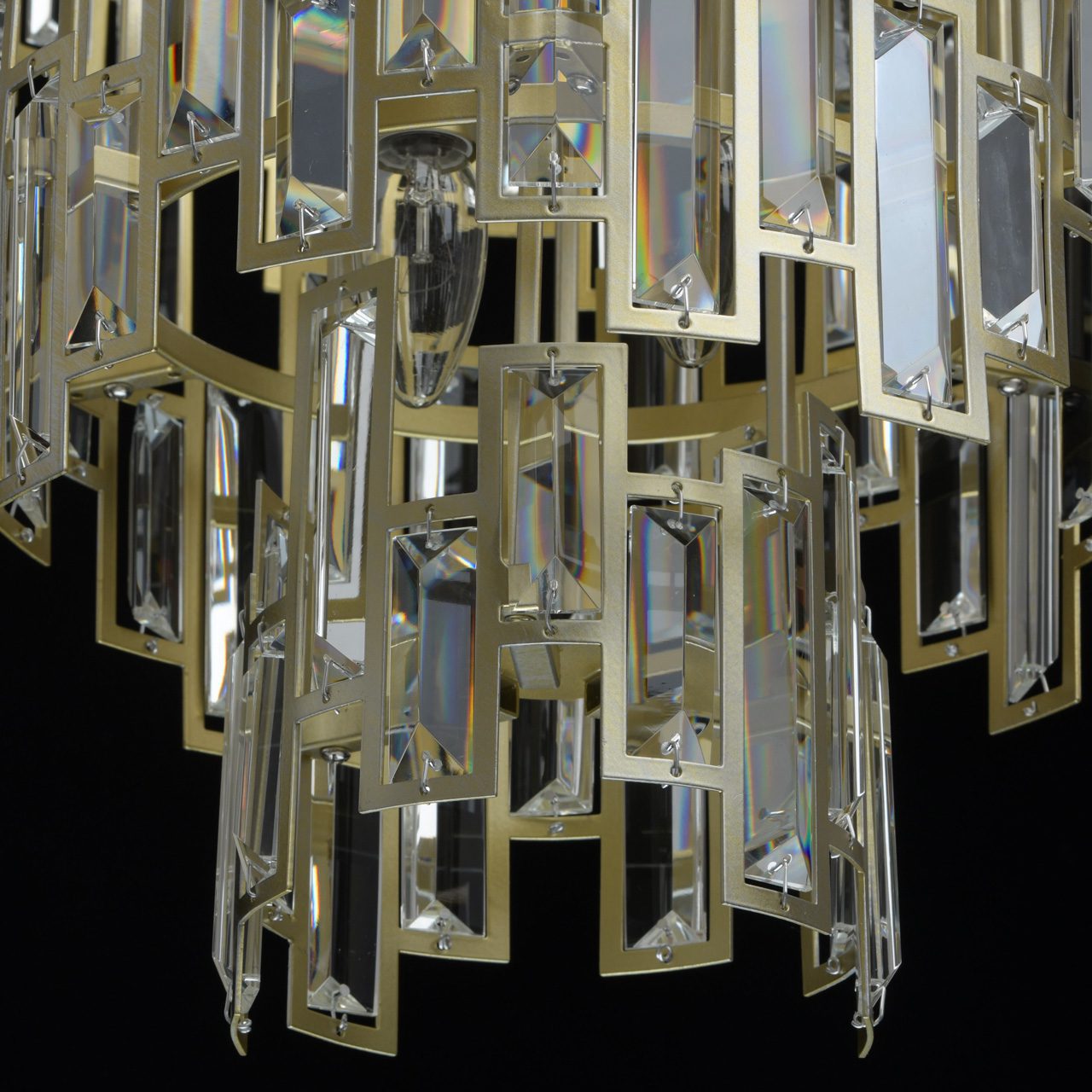 Потолочная люстра MW-Light Монарх 2 121010505 Потолочная люстра MW-Light Монарх 2 121010505