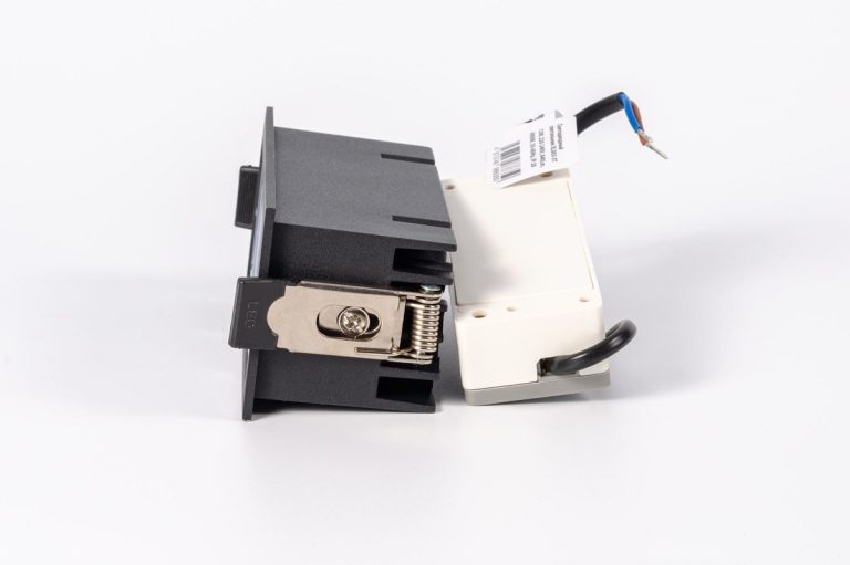 Встраиваемый светодиодный светильник Fiberli XL003-3T(W) 12130305