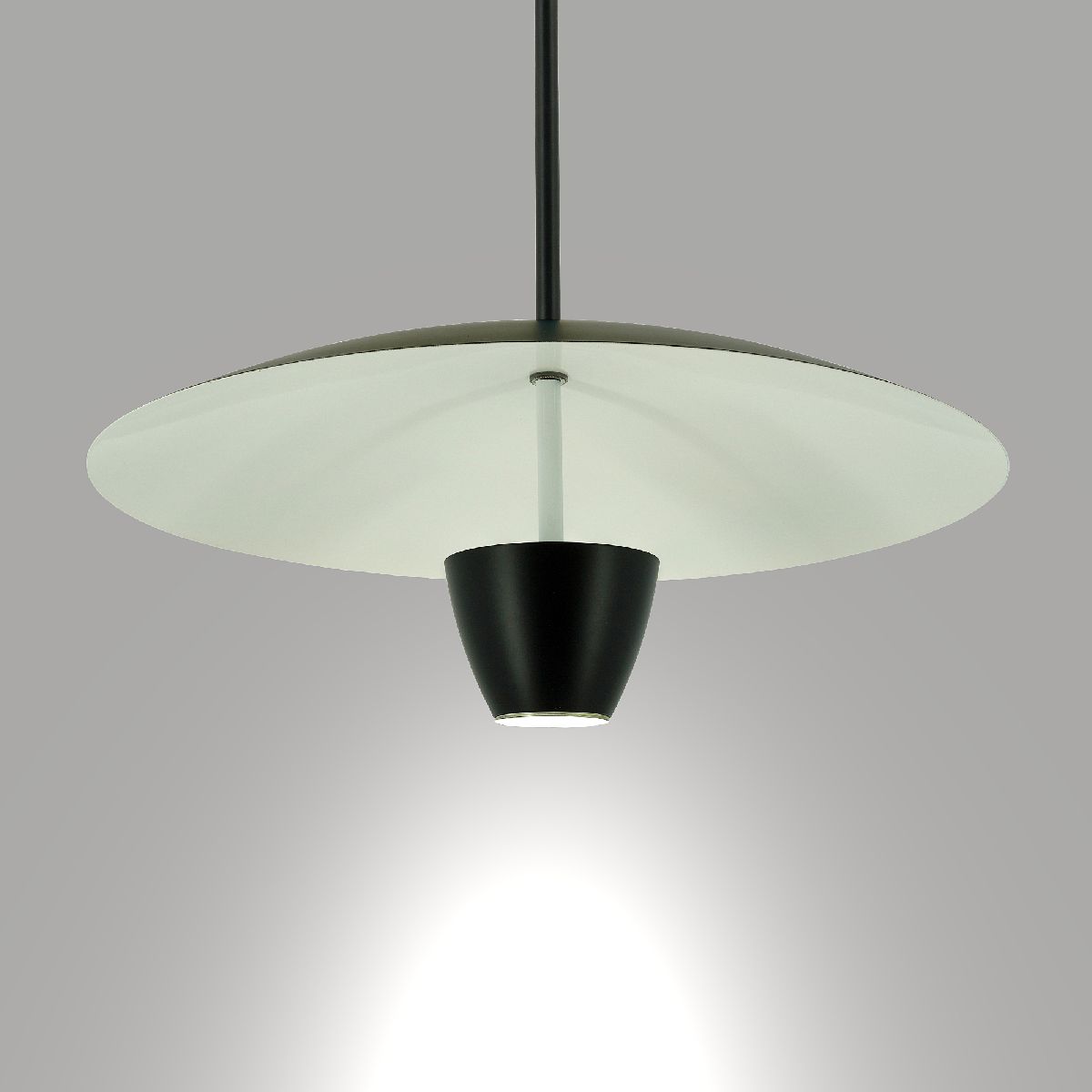 Подвесной светильник Lightera Pichola LE128L-40B Подвесной светильник Lightera Pichola LE128L-40B