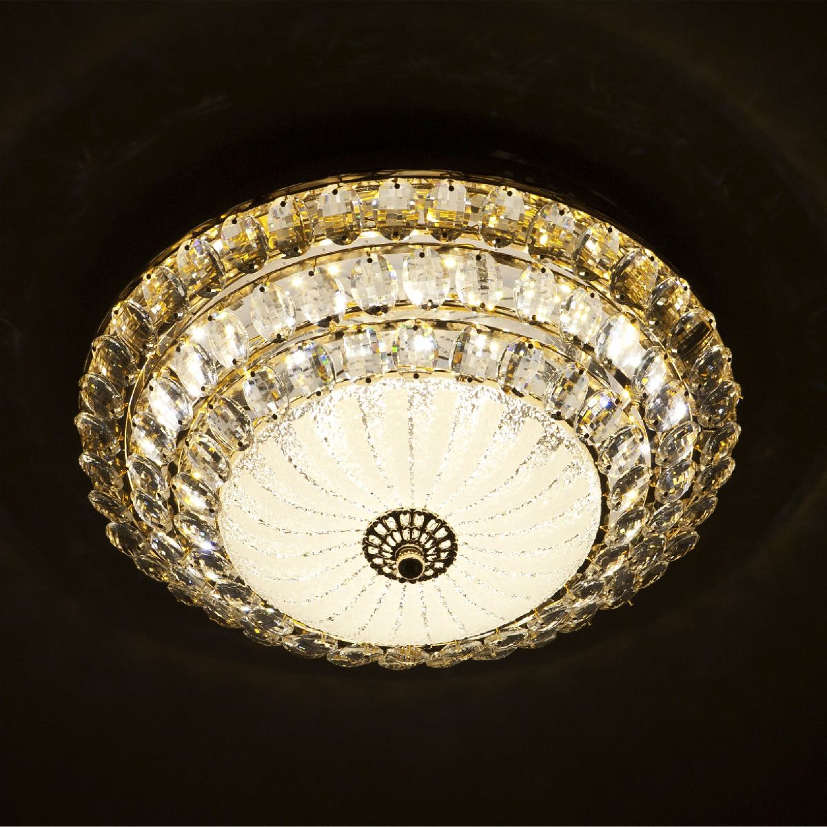 Потолочный светильник LED4U L1101-350 GD Потолочный светильник LED4U L1101-350 GD