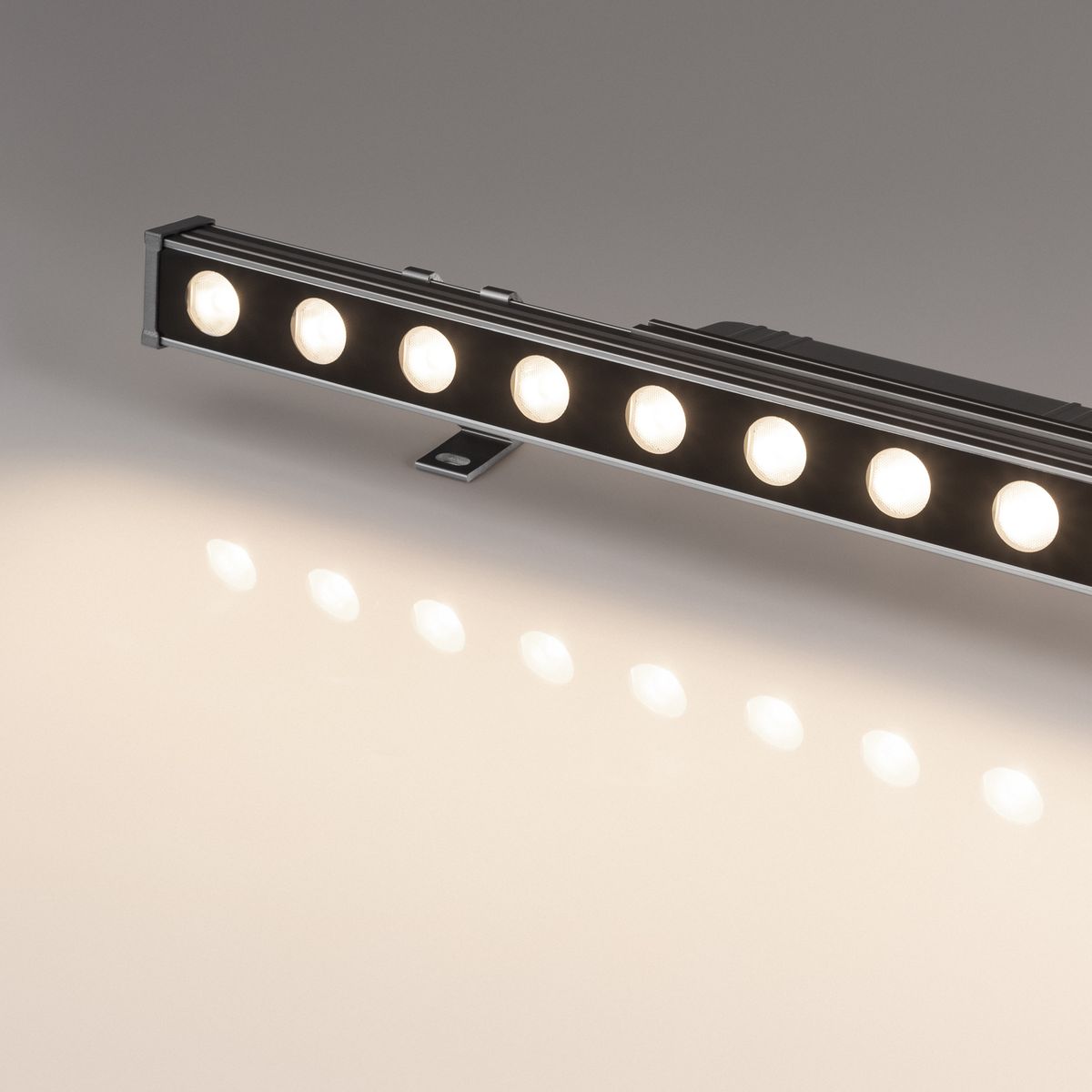 Прожектор Arlight AR-Line-500M-12W-220V Day 037368 Прожектор Arlight AR-Line-500M-12W-220V Day 037368