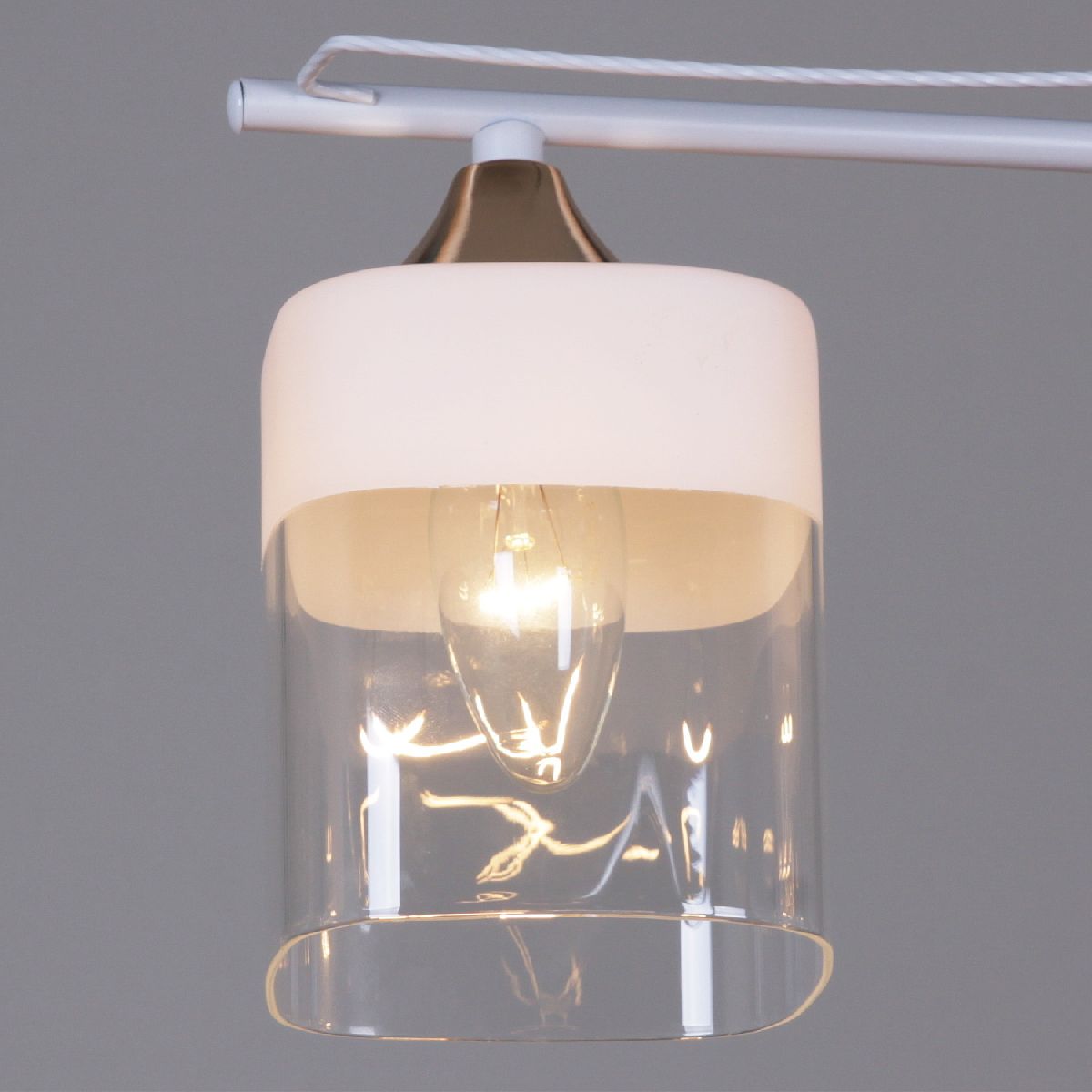 Потолочная люстра Reluce 06096-0.3-03 WH+FG Потолочная люстра Reluce 06096-0.3-03 WH+FG