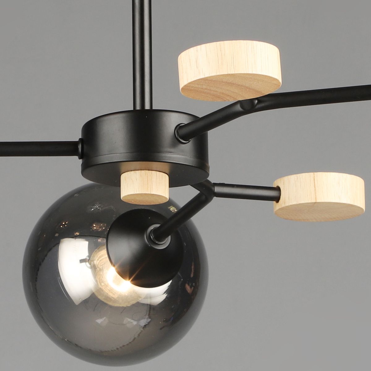 Люстра на штанге Reluce 06780-0.3-03 BK+WOOD Люстра на штанге Reluce 06780-0.3-03 BK+WOOD