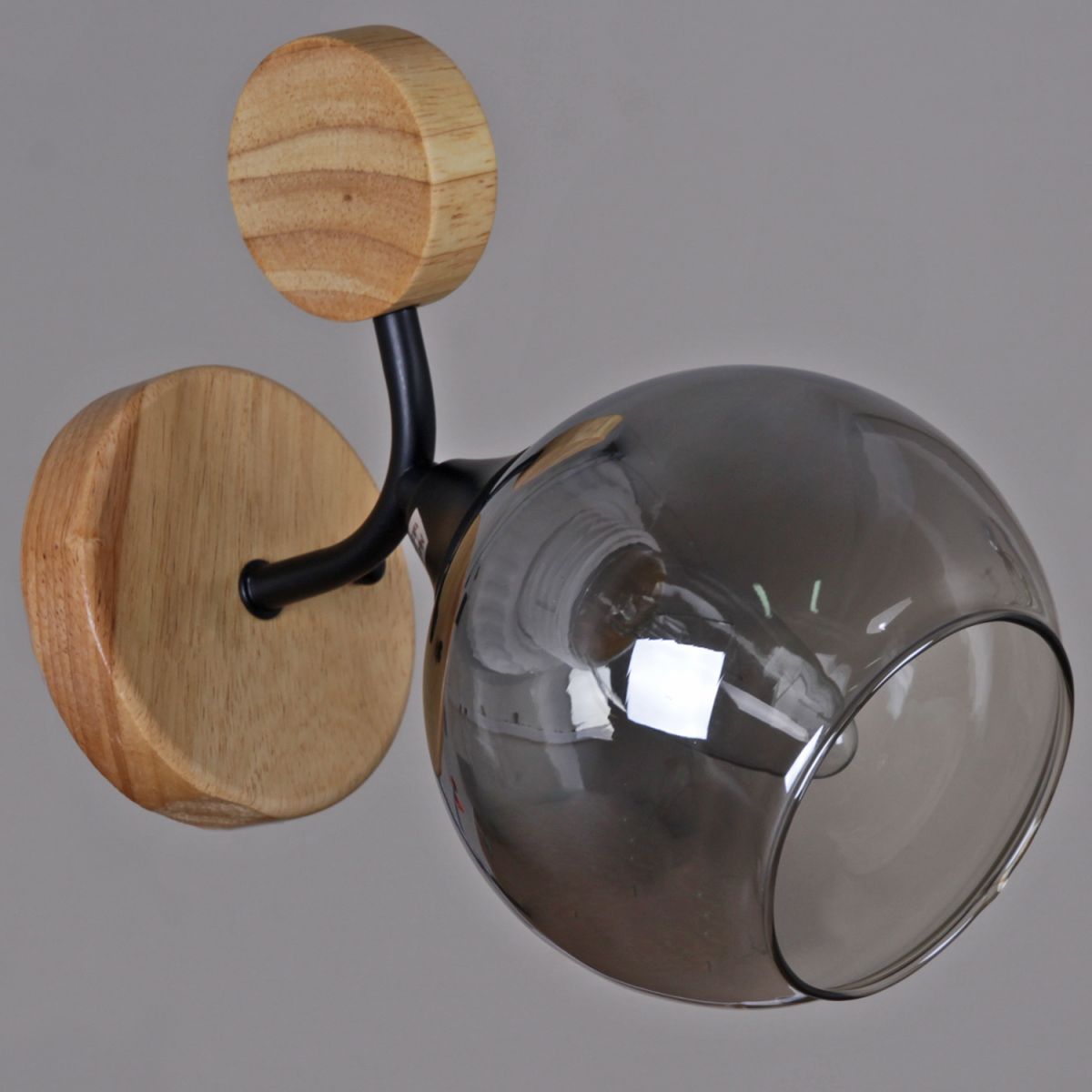 Бра Reluce 06780-0.2-01 BK+WOOD Бра Reluce 06780-0.2-01 BK+WOOD