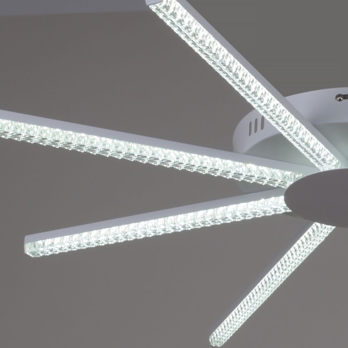 Потолочная люстра Reluce 06537-0.3-4+4 WH Потолочная люстра Reluce 06537-0.3-4+4 WH