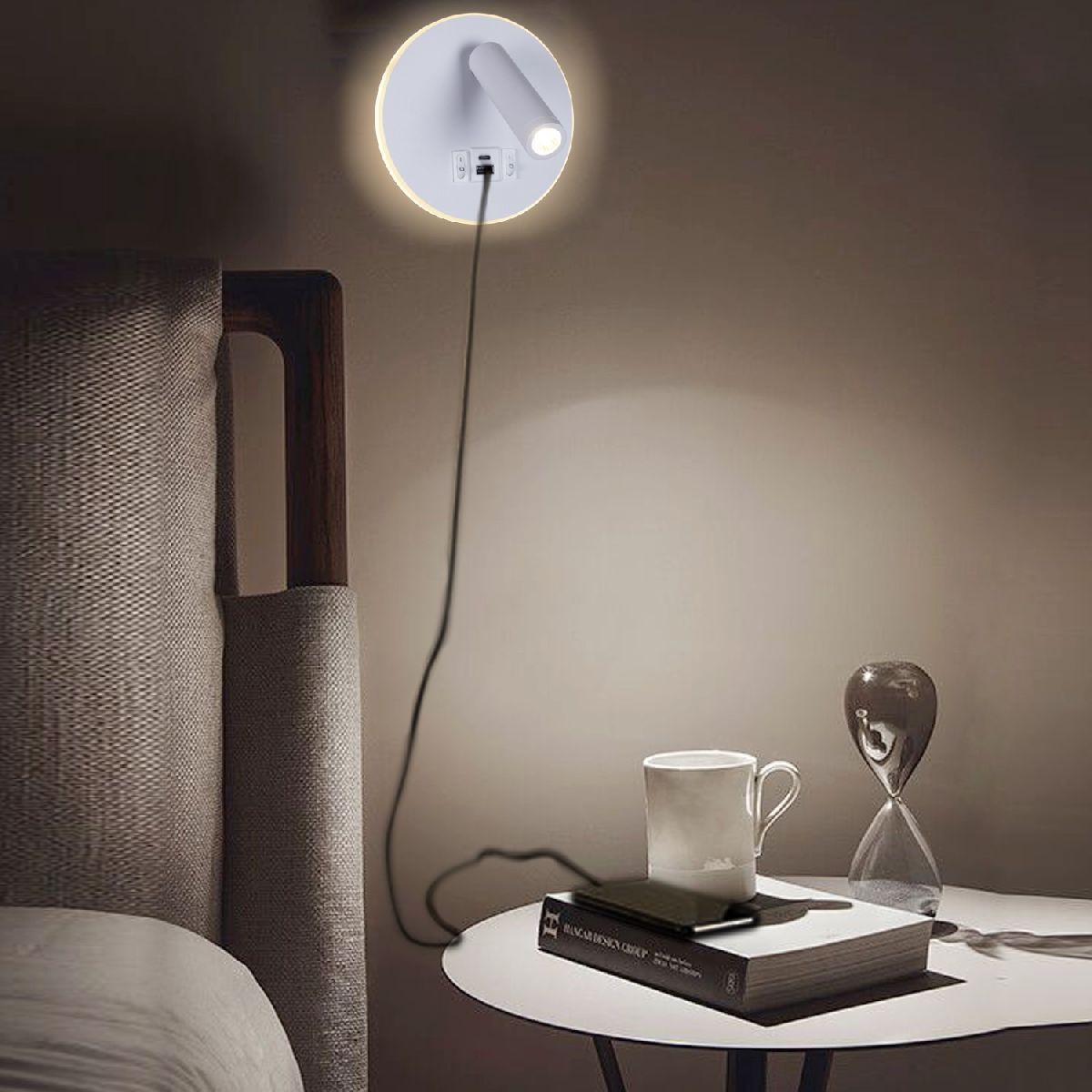 Спот Reluce 86203-9.2-001KT LED12W+USB WT Спот Reluce 86203-9.2-001KT LED12W+USB WT