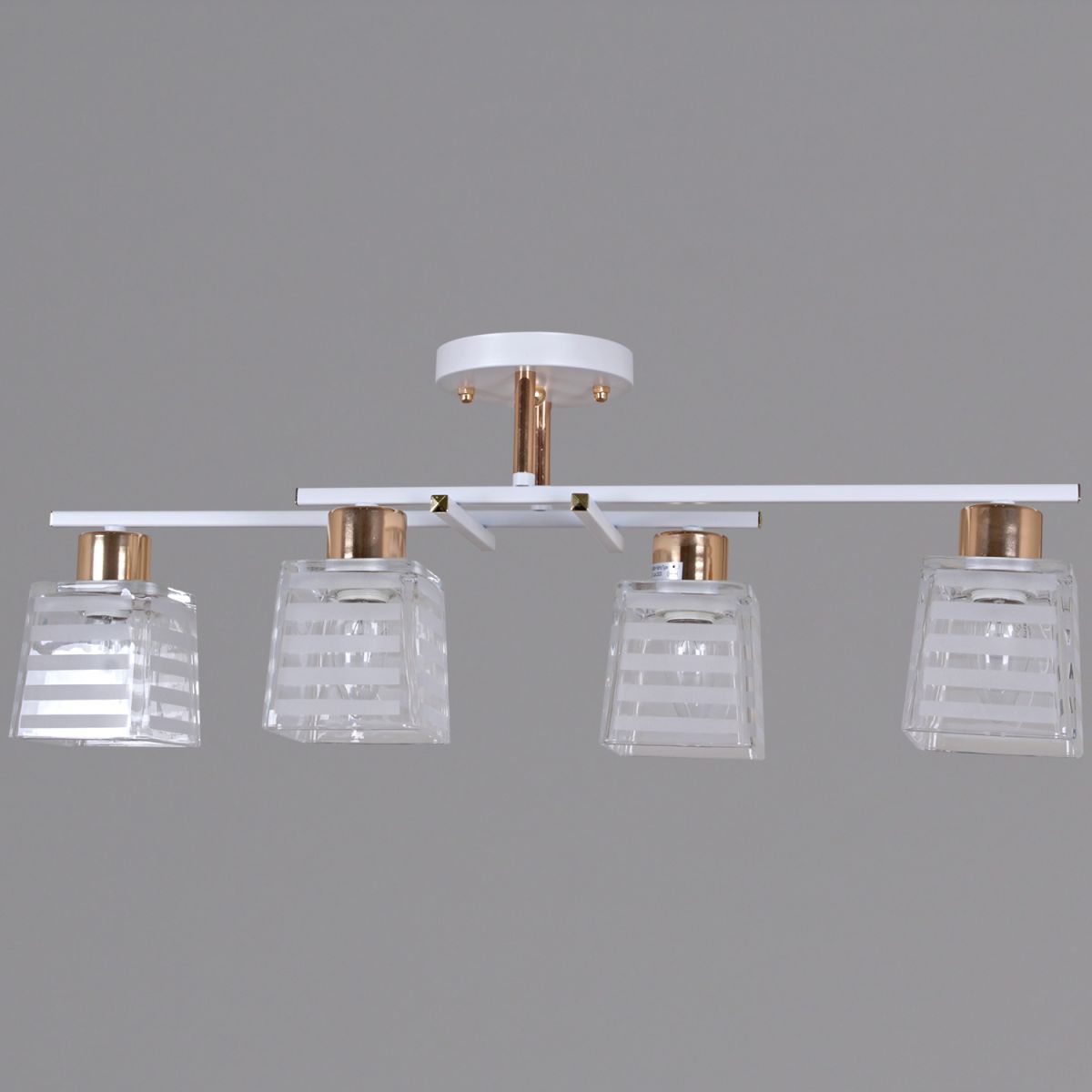 Потолочная люстра Reluce 09260-0.3-04 WH+FG Потолочная люстра Reluce 09260-0.3-04 WH+FG