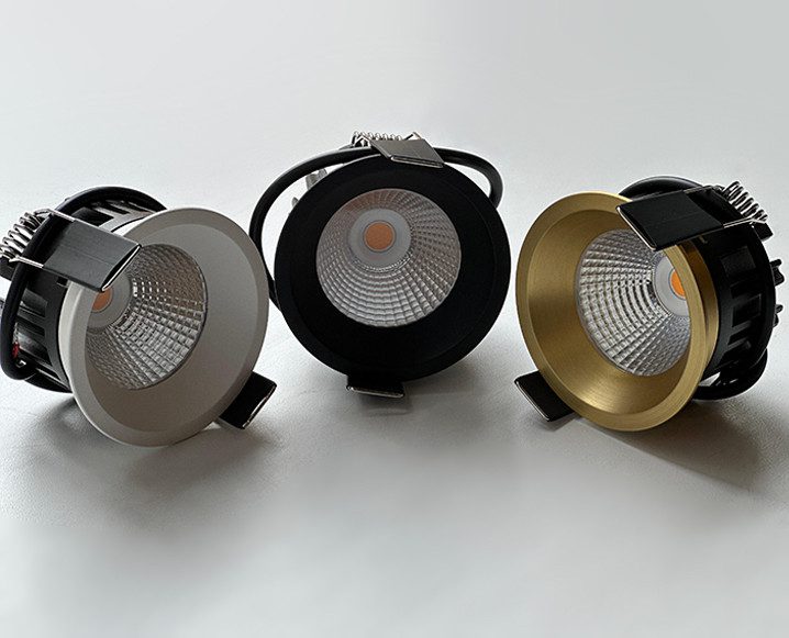Встраиваемый светильник Italline IT08-8035 gold 3000K Встраиваемый светильник Italline IT08-8035 gold 3000K