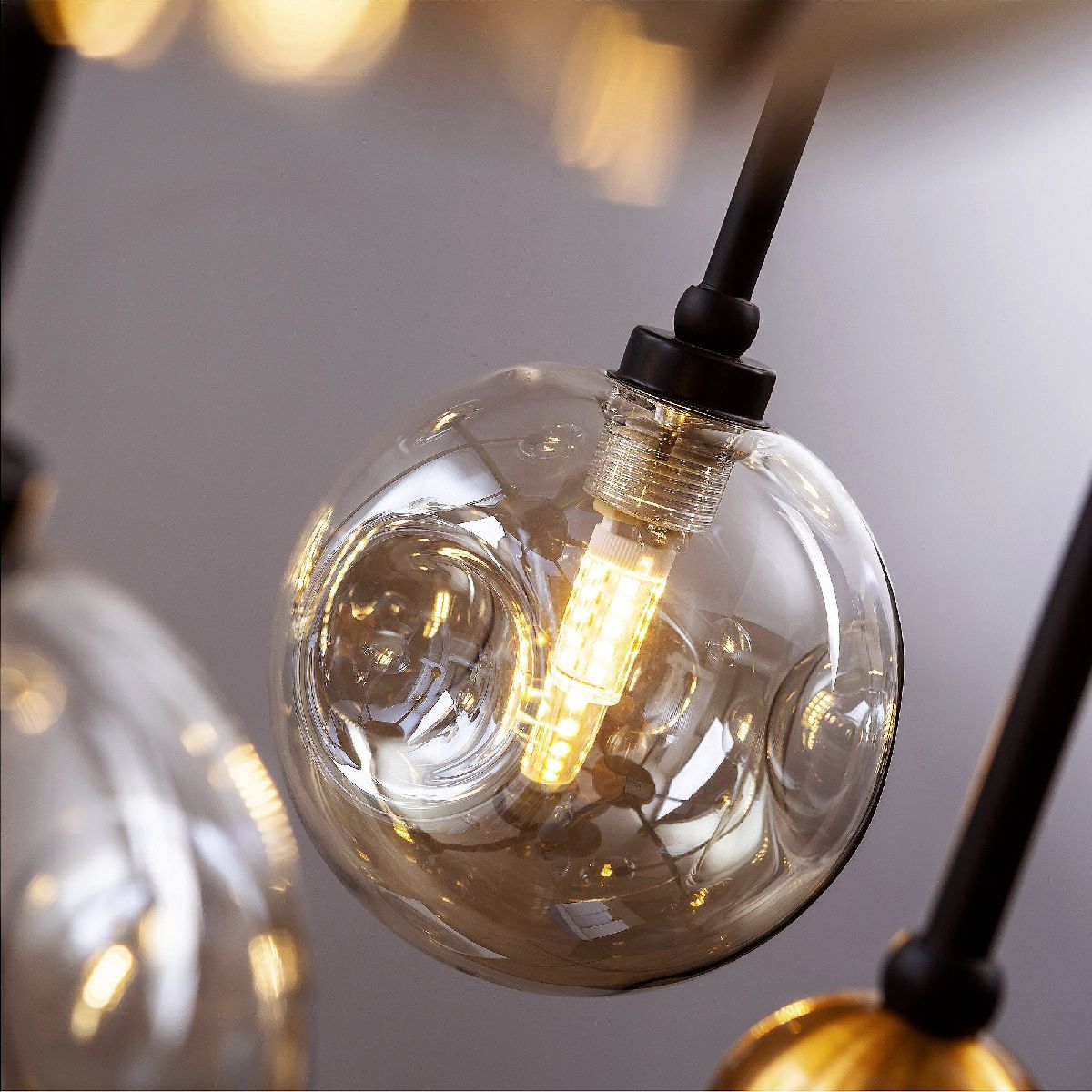 Подвесная люстра LED4U L6157-12 Подвесная люстра LED4U L6157-12