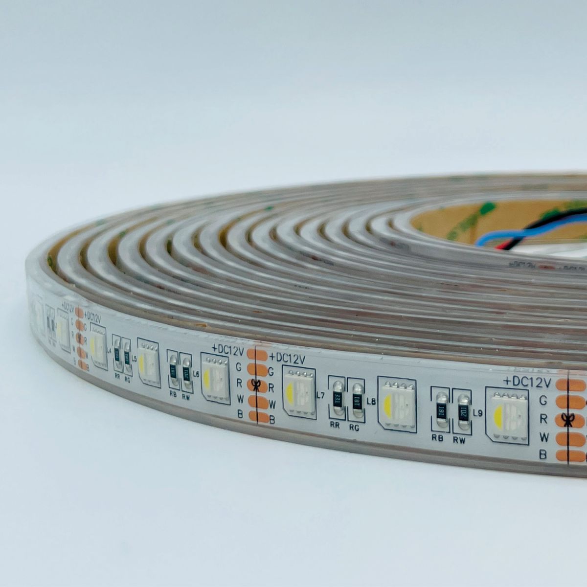 Светодиодная лента Favourite 5050 12Вт/м RGB 5м IP20 2001-71220 Светодиодная лента Favourite 5050 12Вт/м RGB 5м IP20 2001-71220