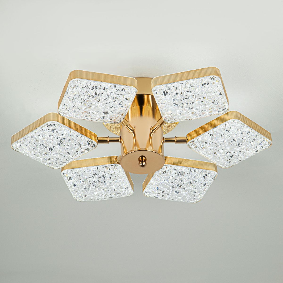 Потолочная люстра LED4U L8452-6 Потолочная люстра LED4U L8452-6