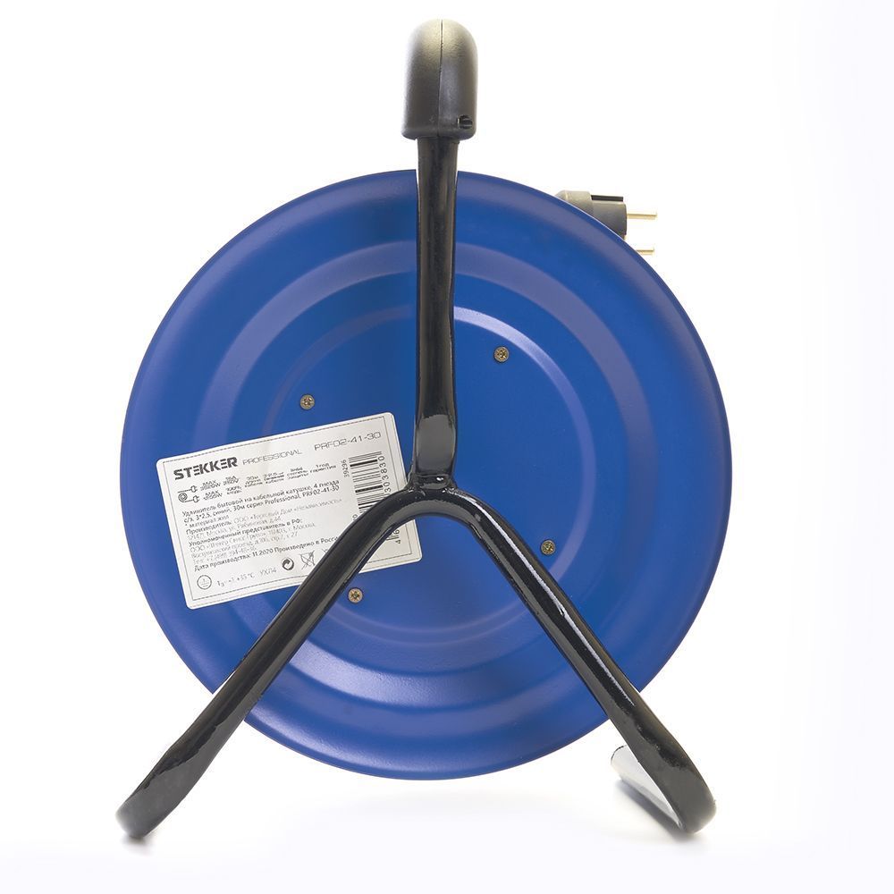 Удлинитель на металлической катушке 4-местный Stekker PRF02-41-30 30м 39296 Удлинитель на металлической катушке 4-местный Stekker PRF02-41-30 30м 39296