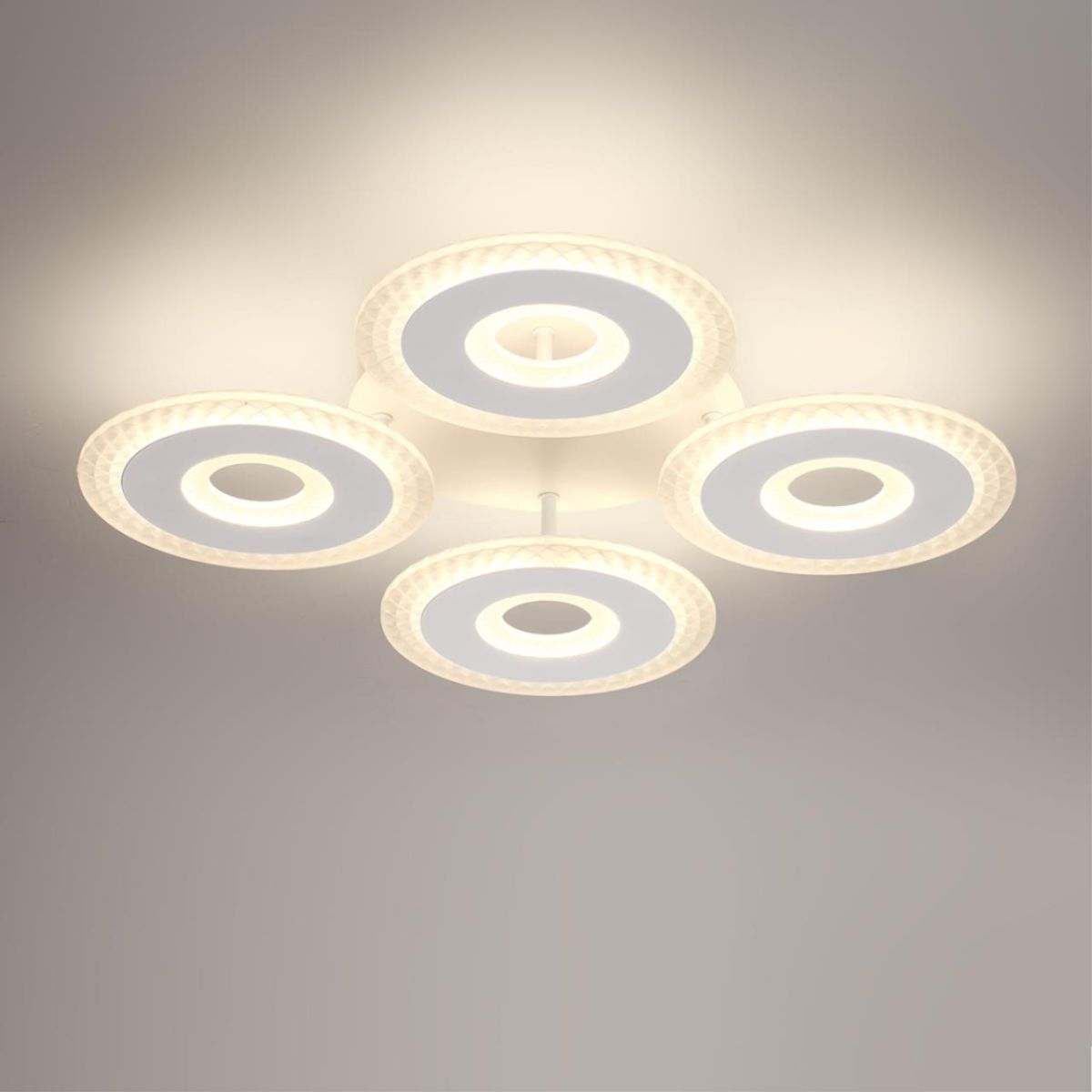 Потолочная люстра Lumion Ledio Vandy 8016/70CL Потолочная люстра Lumion Ledio Vandy 8016/70CL
