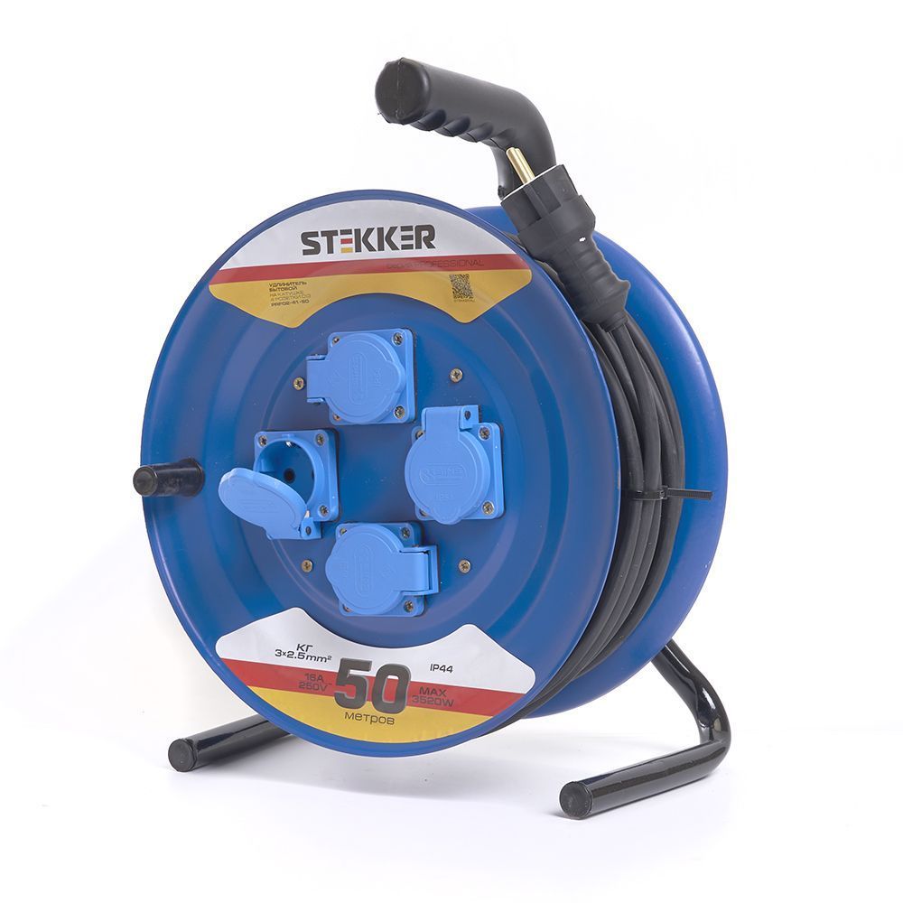 Удлинитель на металлической катушке 4-местный Stekker PRF02-41-50 50м 39297 Удлинитель на металлической катушке 4-местный Stekker PRF02-41-50 50м 39297