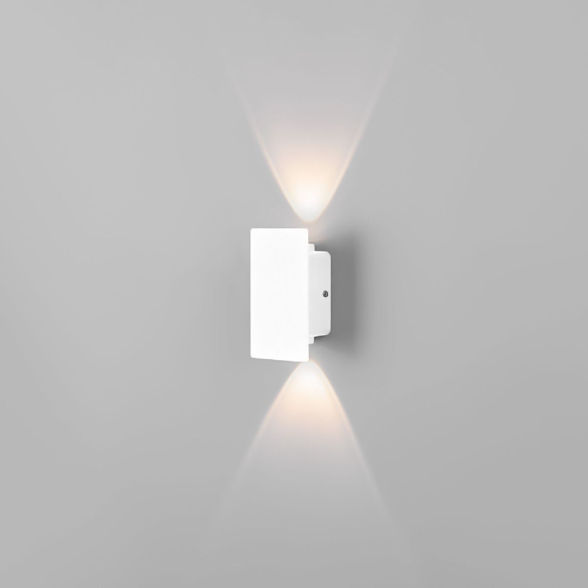 Уличный настенный светильник Elektrostandard Mini Light 35154/D белый 4690389188480 a060884 Уличный настенный светильник Elektrostandard Mini Light 35154/D белый 4690389188480 a060884