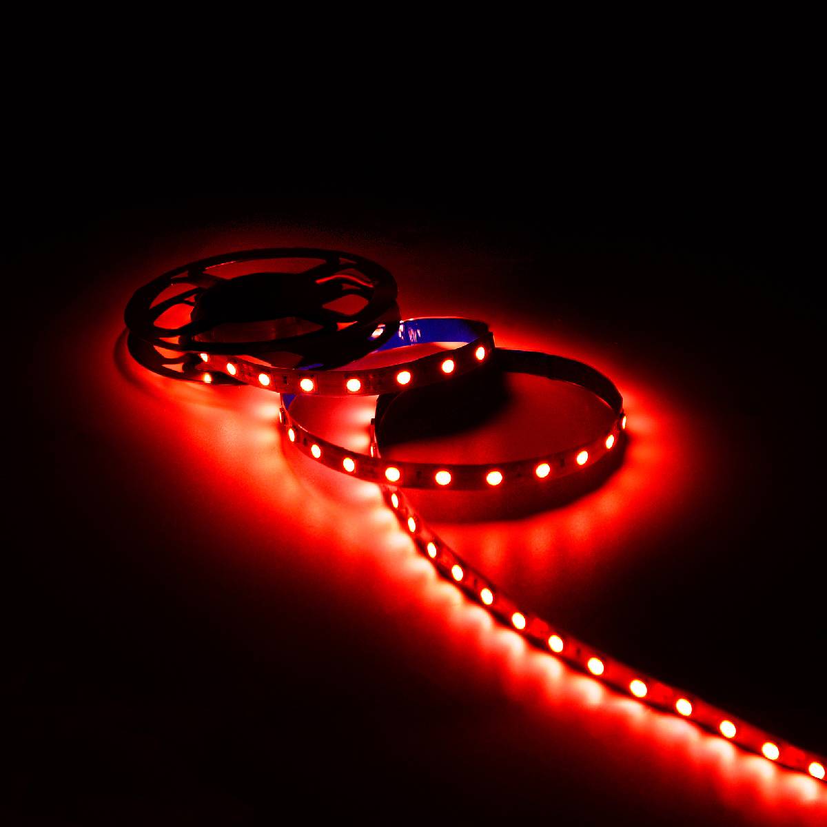 Светодиодная лента Gauss 4,8W/m 60LED/m 2835SMD красный 5M 312000705 Светодиодная лента Gauss 4,8W/m 60LED/m 2835SMD красный 5M 312000705