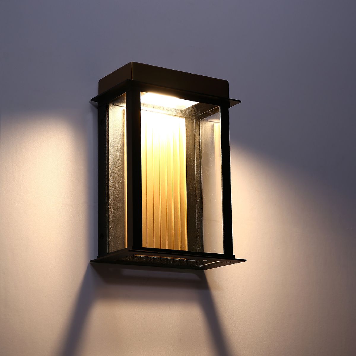 Уличный настенный светильник Favourite Glow 4302-1W Уличный настенный светильник Favourite Glow 4302-1W