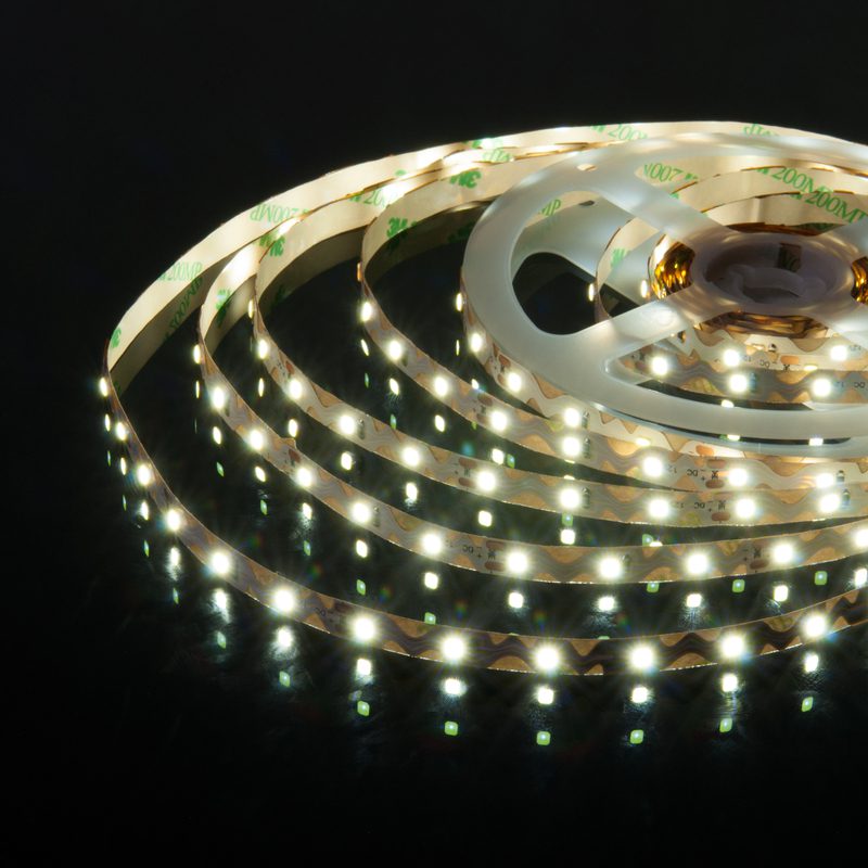 Светодиодная гибкая лента Elektrostandard гибкая 12V 6W 60Led 2835 IP20 холодный белый, 5м 4690389167027 Светодиодная гибкая лента Elektrostandard гибкая 12V 6W 60Led 2835 IP20 холодный белый, 5м 4690389167027