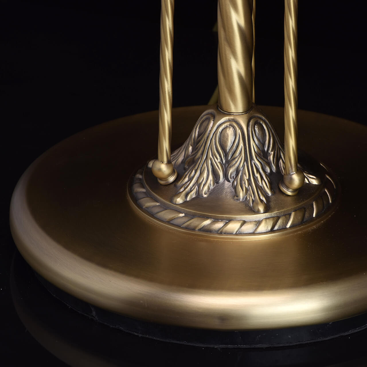 Торшер MW-Light Афродита 317040901 Торшер MW-Light Афродита 317040901