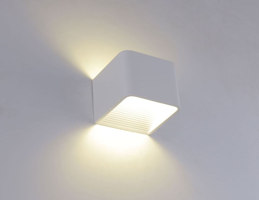 Настенный светодиодный светильник Crystal Lux CLT 010W100 WH Настенный светодиодный светильник Crystal Lux CLT 010W100 WH