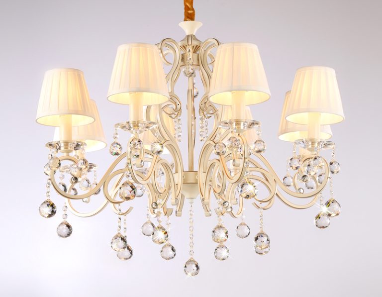 Подвесная люстра Ambrella Light Traditional TR4561