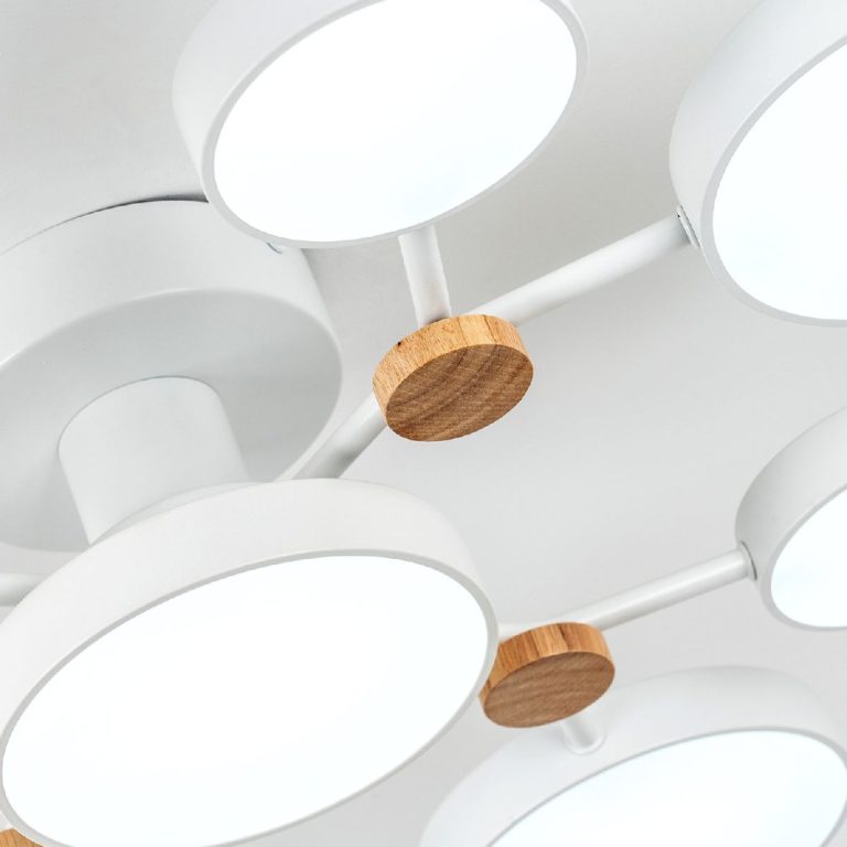 Потолочная люстра LED4U L3201-780 WT
