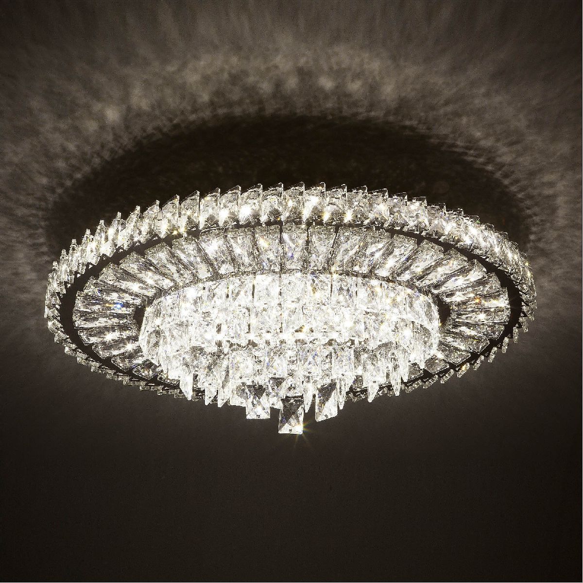 Потолочная люстра LED4U L035-600 с функцией УД Потолочная люстра LED4U L035-600 с функцией УД