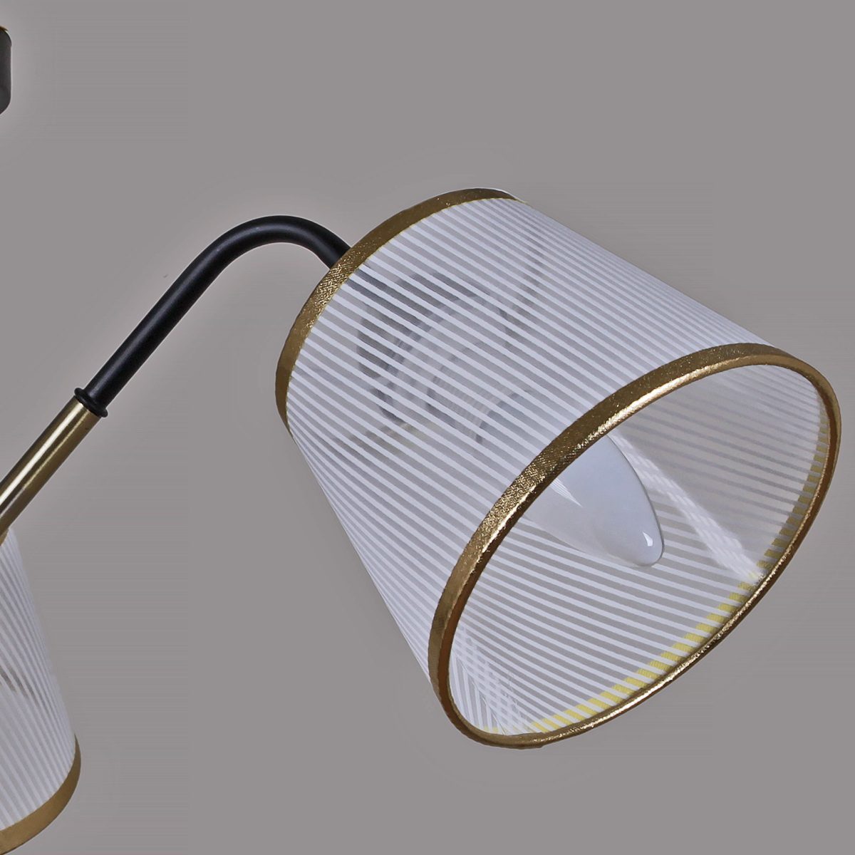 Люстра на штанге Illumico IL0344-3CSQ-79 BK AB Люстра на штанге Illumico IL0344-3CSQ-79 BK AB