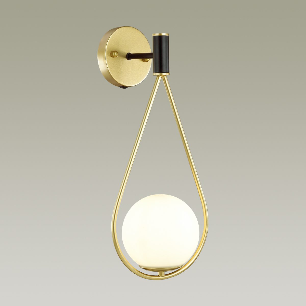 Бра Odeon Light Flari 4810/1W Бра Odeon Light Flari 4810/1W