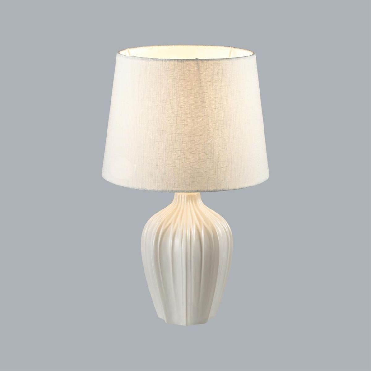 Настольная лампа Lumion Sona 8120/1T Настольная лампа Lumion Sona 8120/1T