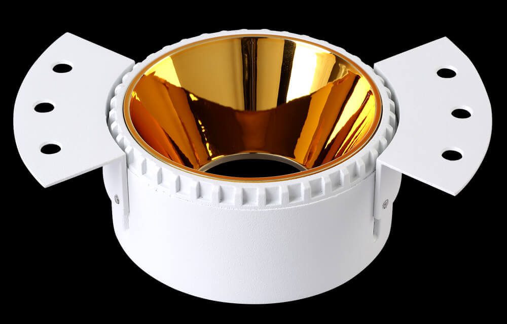 Встраиваемый светильник Crystal Lux CLT 050C1 WH-GO Встраиваемый светильник Crystal Lux CLT 050C1 WH-GO