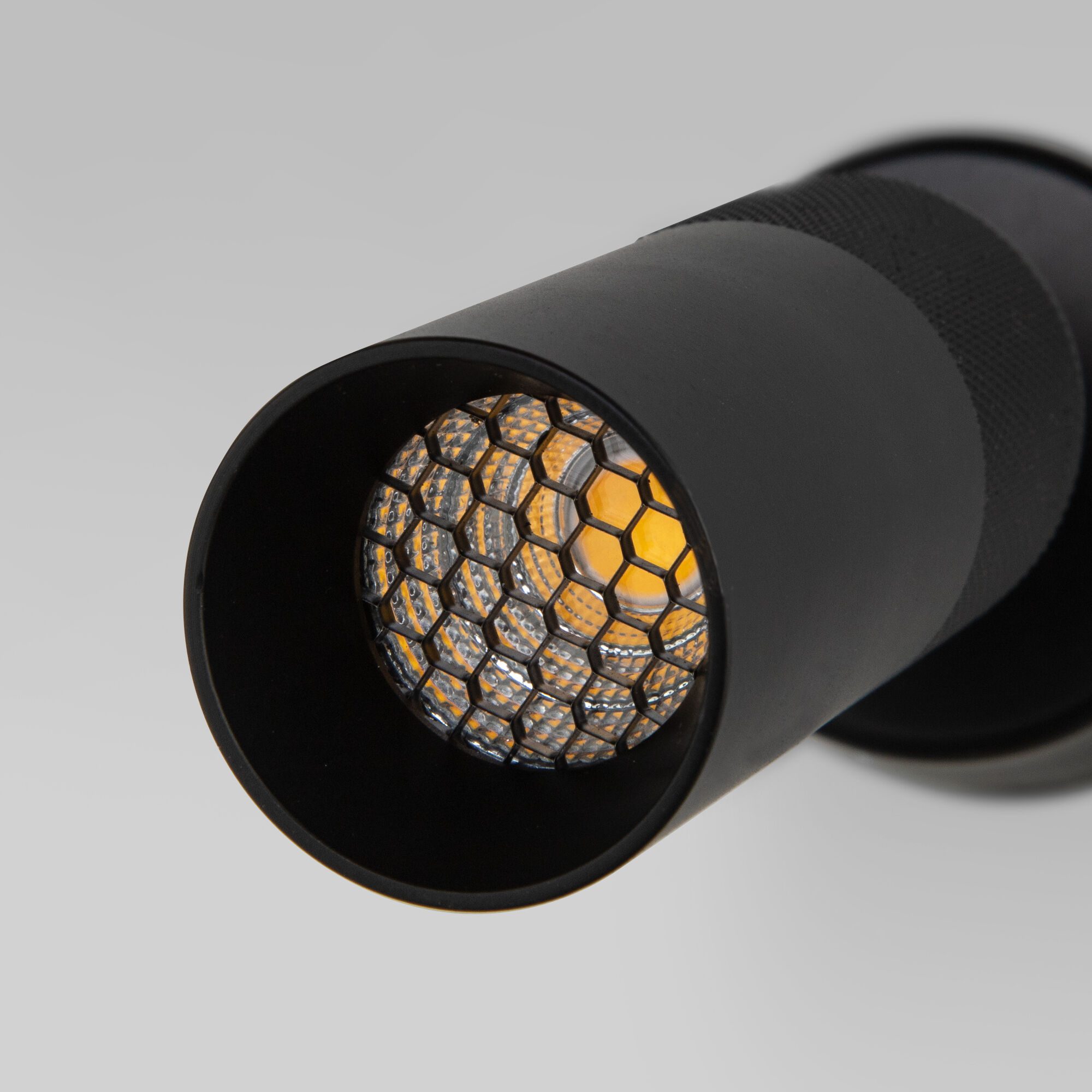 Спот Eurosvet Riff 20097/1 LED черный Спот Eurosvet Riff 20097/1 LED черный