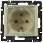 Розетка 2К+З Legrand Valena 16A 250V с/з со шторками крышкой винтовой зажим немецкий стандарт белый 774220