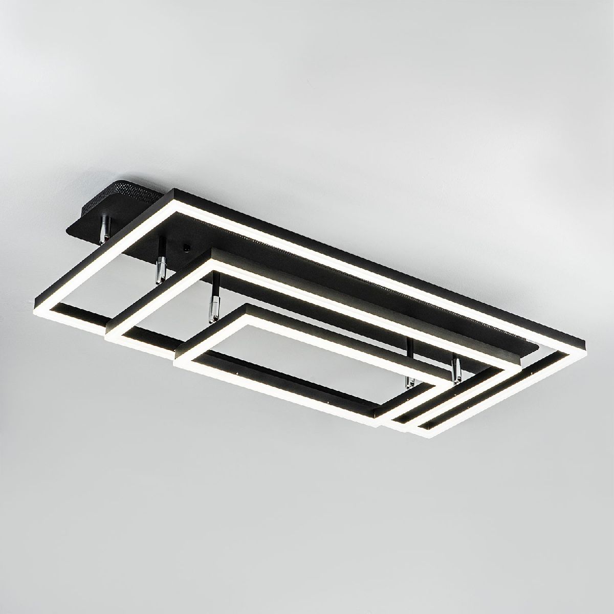 Потолочная люстра LED4U L11001-3CL ВК Потолочная люстра LED4U L11001-3CL ВК