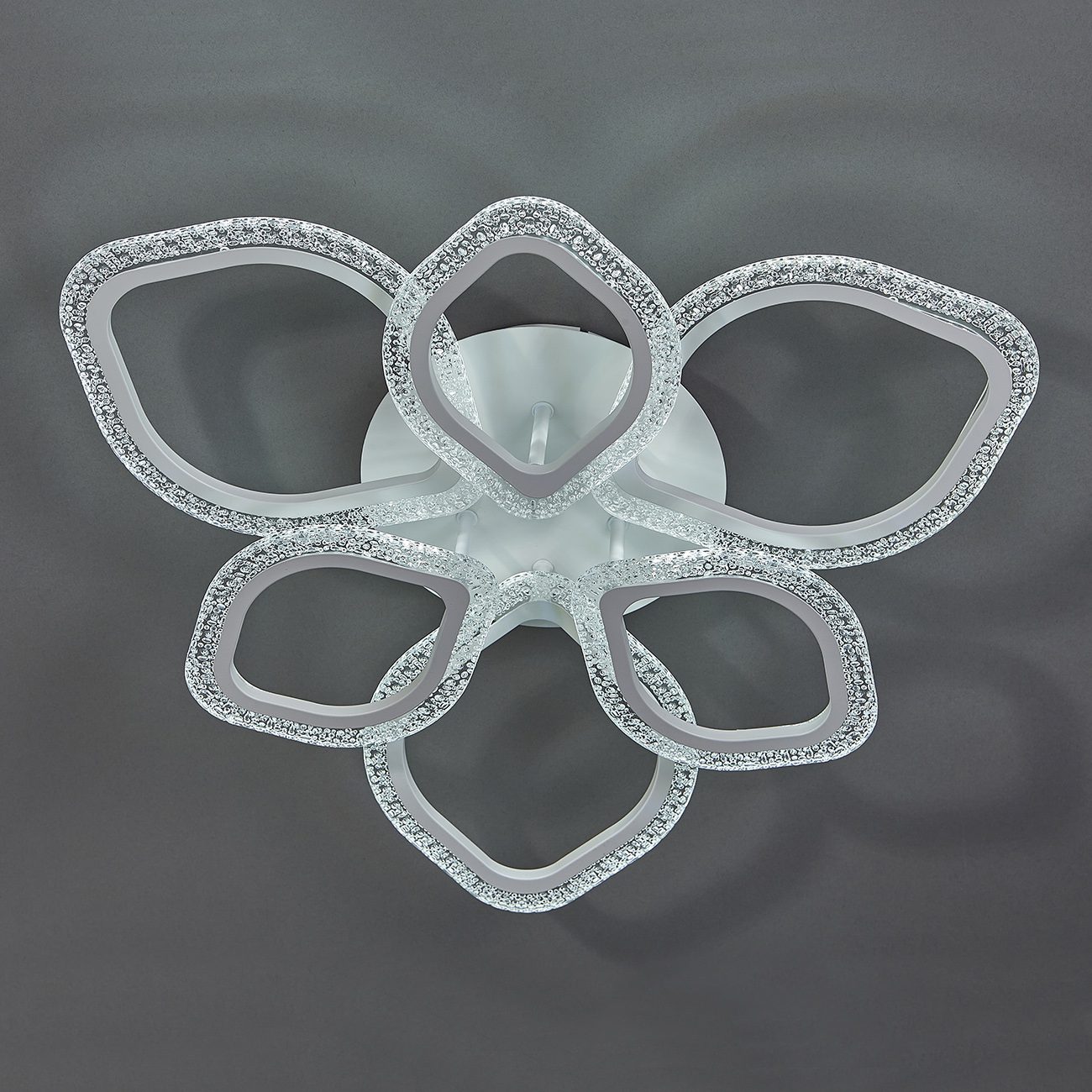 Потолочная светодиодная люстра Escada Bubble 10251/6LED Потолочная светодиодная люстра Escada Bubble 10251/6LED
