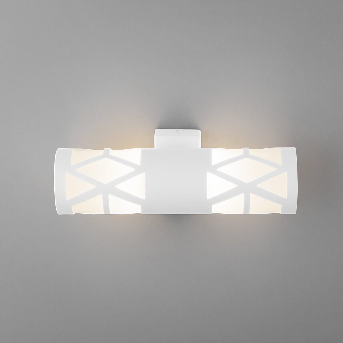 Бра Elektrostandard Fanc MRL LED 1023 белый 4690389153280 Бра Elektrostandard Fanc MRL LED 1023 белый 4690389153280