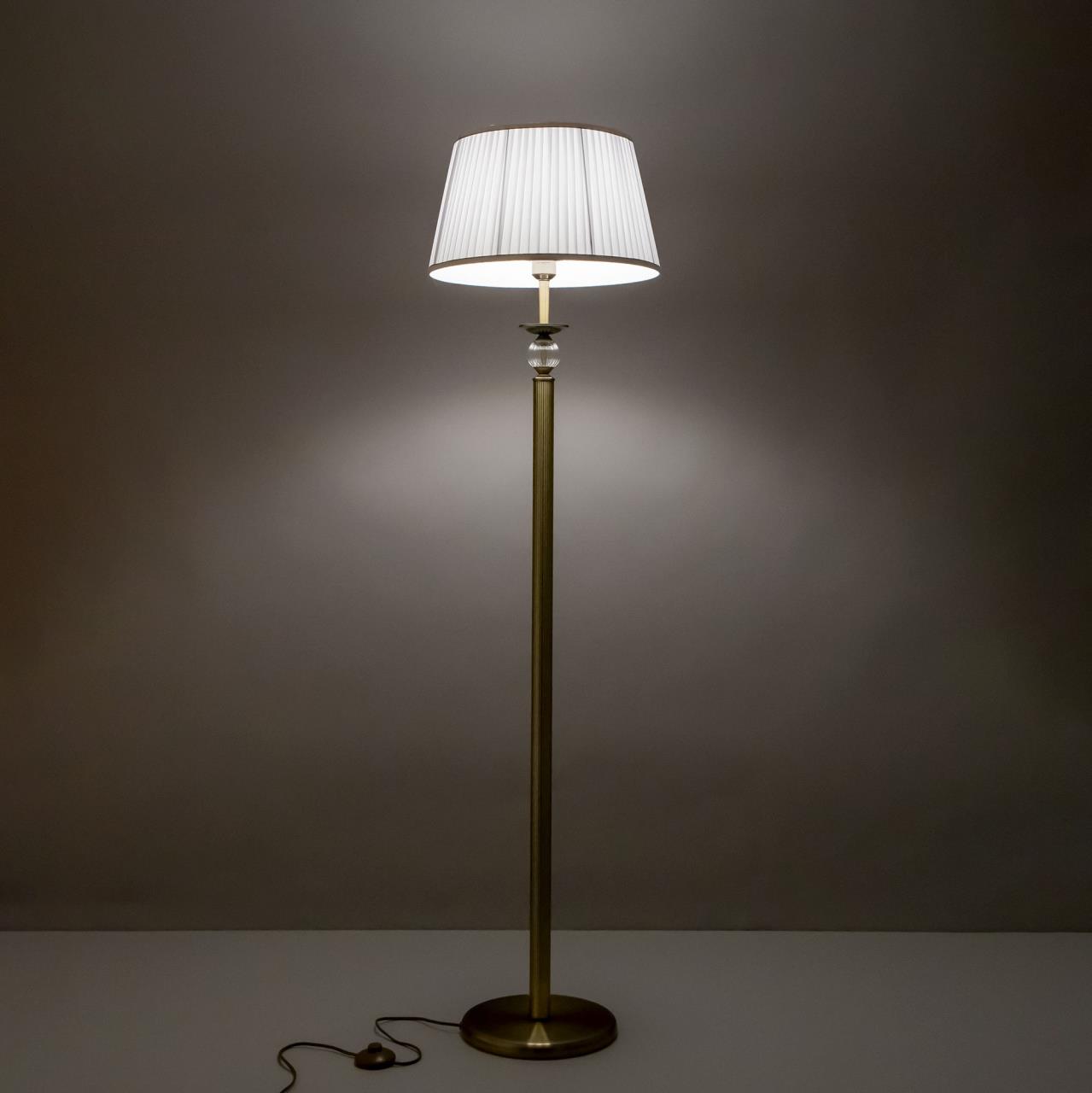 Торшер Citilux Гера CL433913 Торшер Citilux Гера CL433913