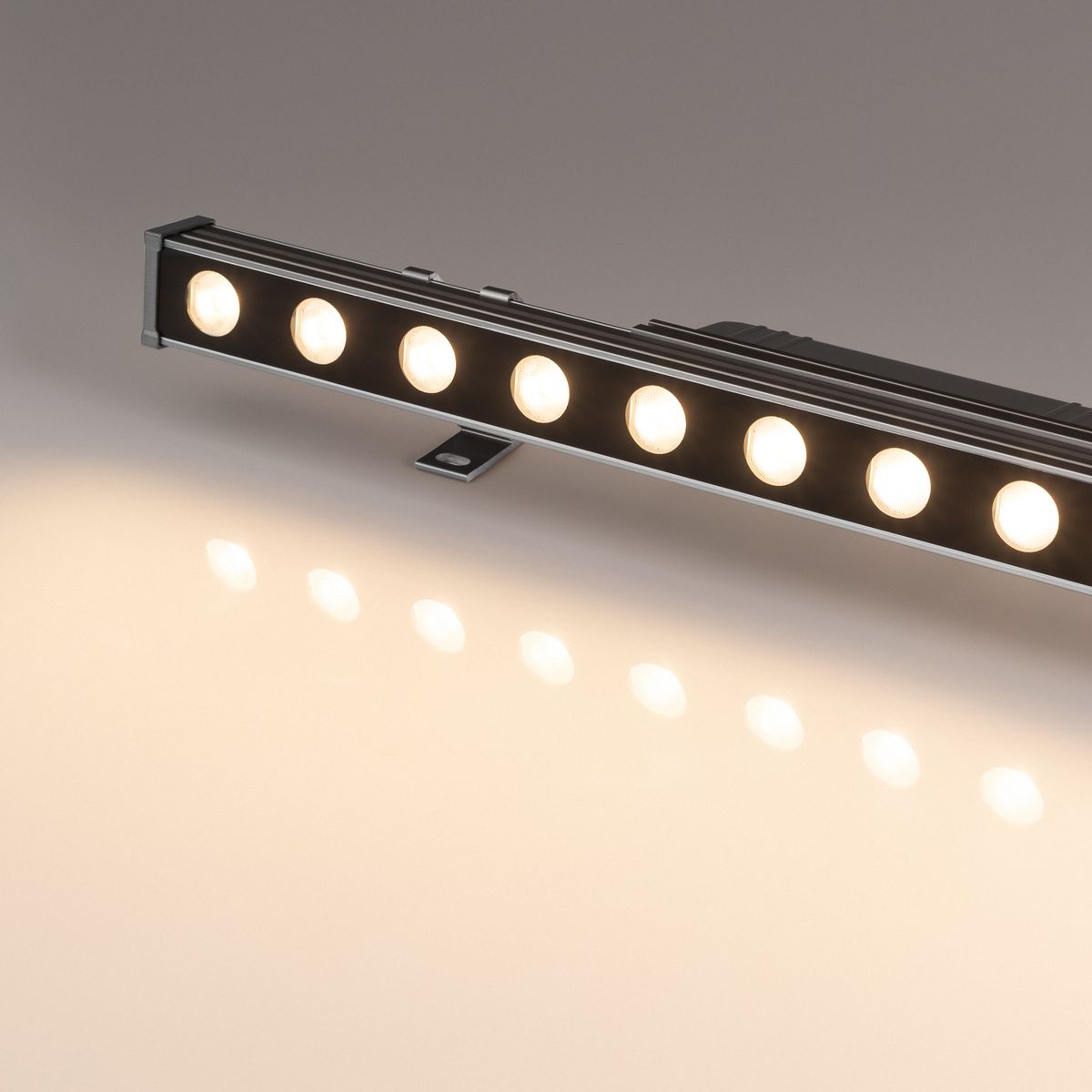 Прожектор Arlight AR-Line-500M-12W-220V Warm 037369 Прожектор Arlight AR-Line-500M-12W-220V Warm 037369
