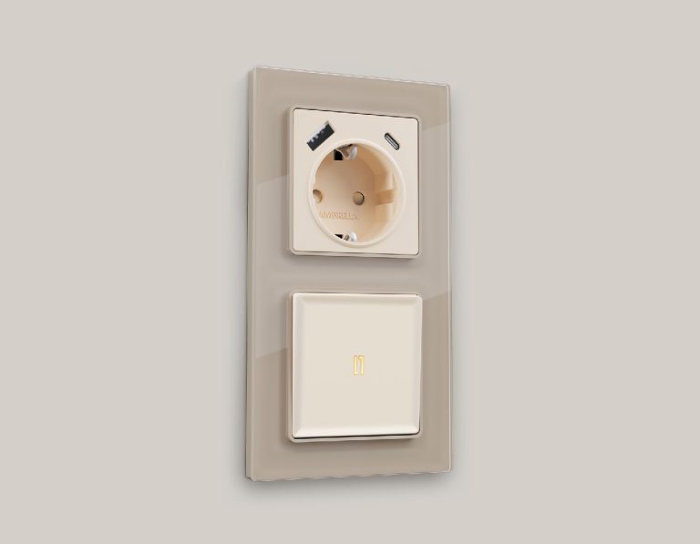 Лицевая панель для розетки с/з со шторками 2USB A+C Ambrella Volt Alfa AP3300