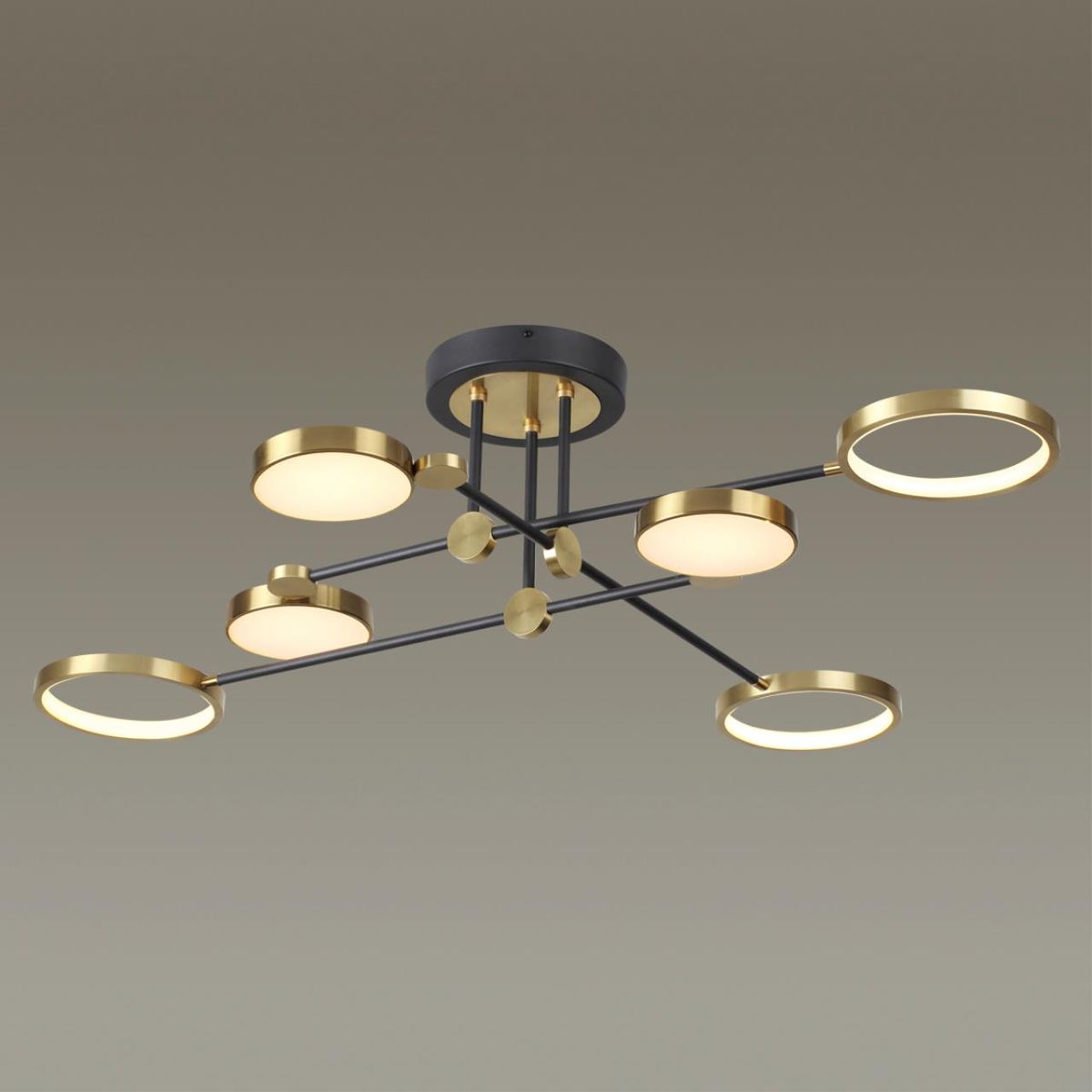 Потолочная люстра Odeon Light Denzel 4320/60CL Потолочная люстра Odeon Light Denzel 4320/60CL