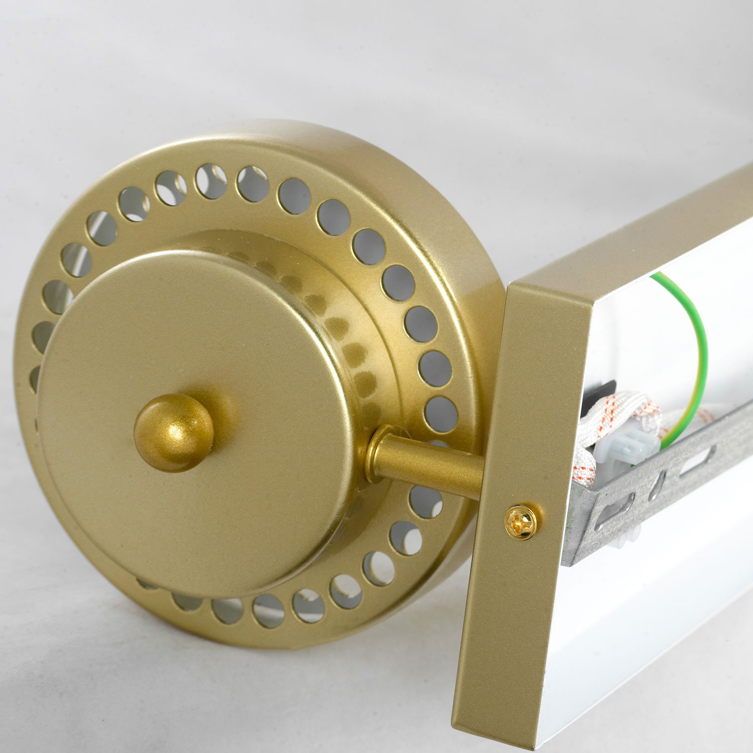 Настенный светильник Lussole LSP-8752 Настенный светильник Lussole LSP-8752