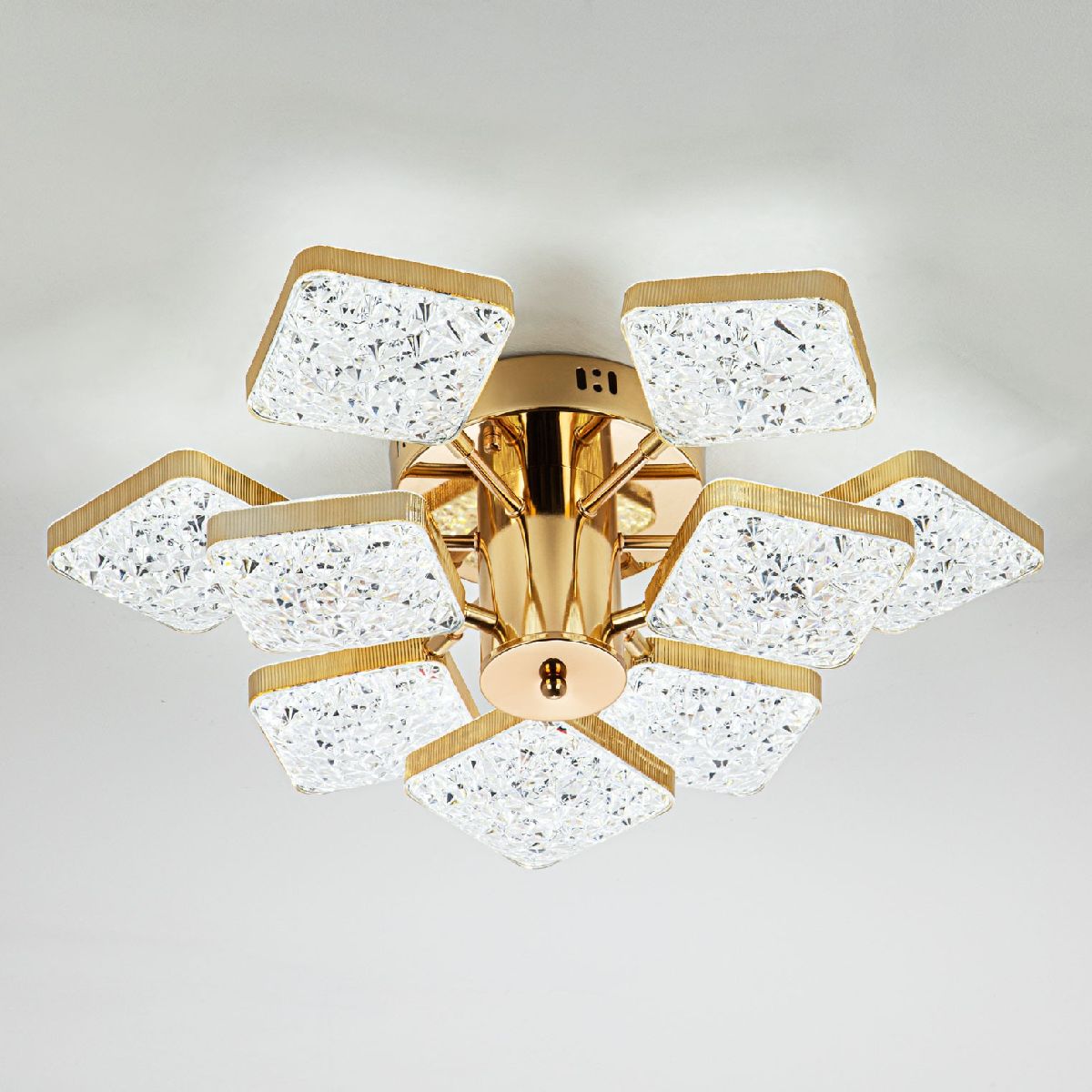 Потолочная люстра LED4U L8452-9 Потолочная люстра LED4U L8452-9