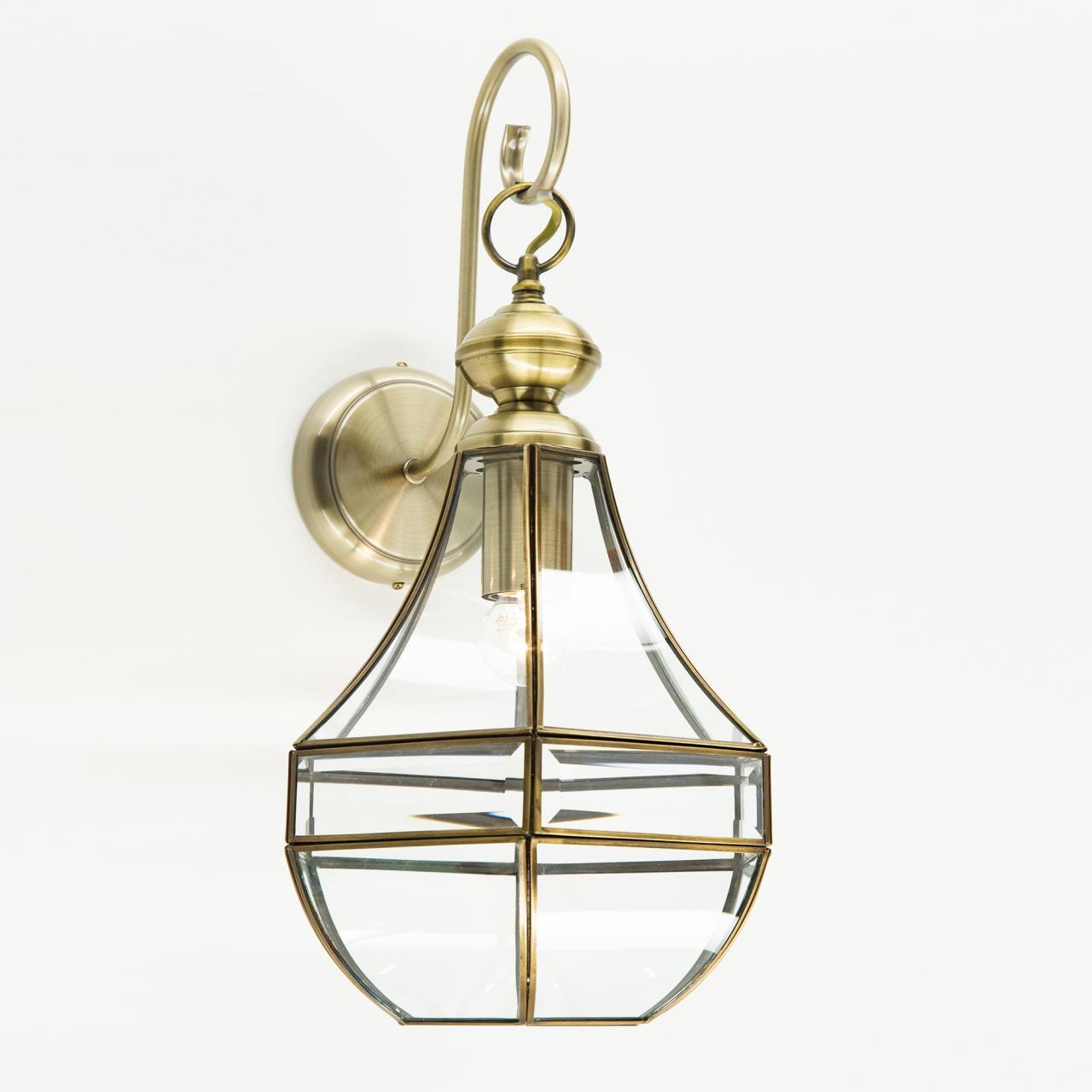 Бра Citilux Гера-1 CL444310 Бра Citilux Гера-1 CL444310
