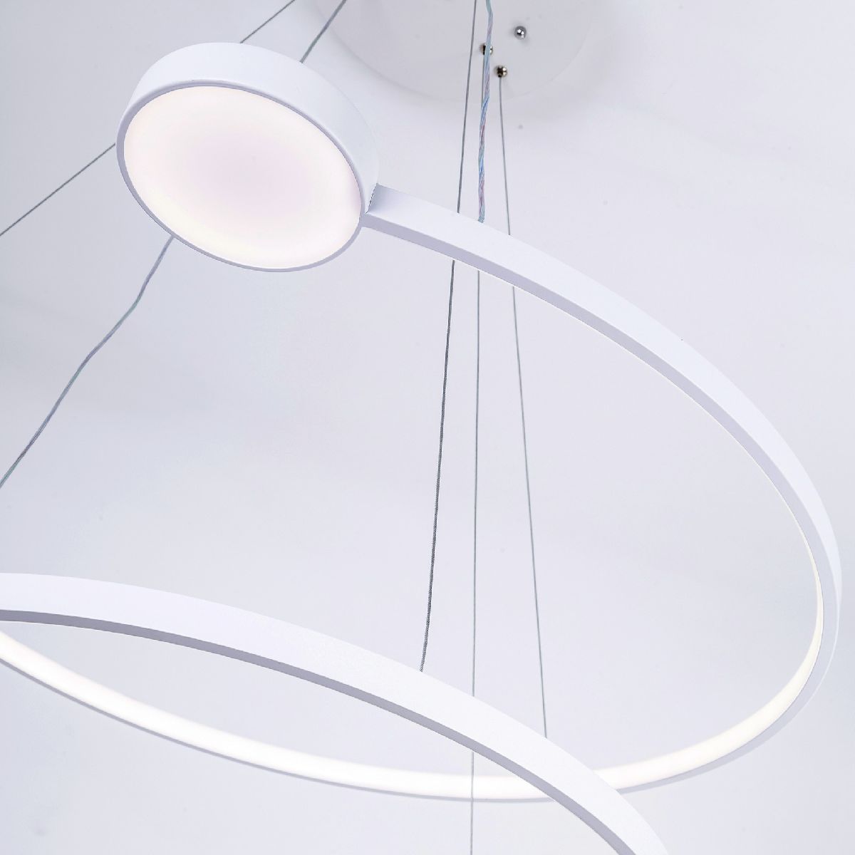 Подвесная люстра LED4U L7101-2 WТ Подвесная люстра LED4U L7101-2 WТ