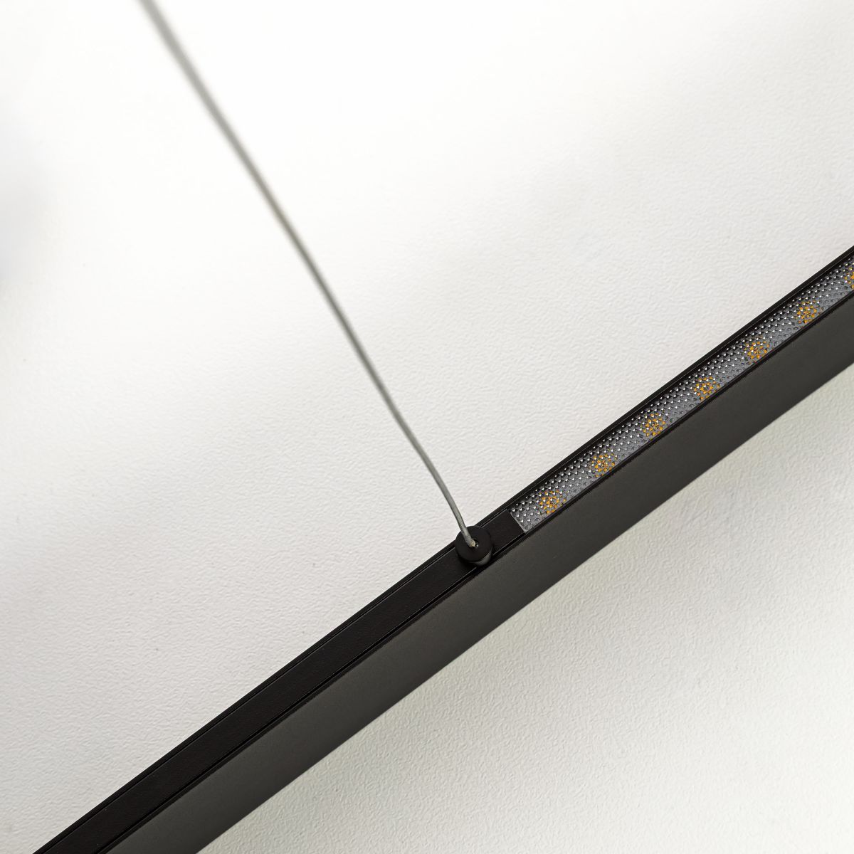 Линейный подвесной светильник Citilux Edge CL720031N Линейный подвесной светильник Citilux Edge CL720031N